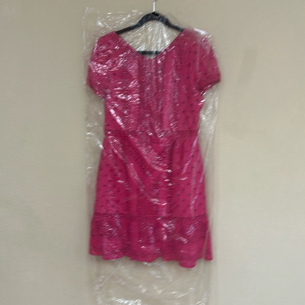 Valentino NWT Pink woman’s Voulant-Hem Guipure Dress size 10 - Picture 14 of 16